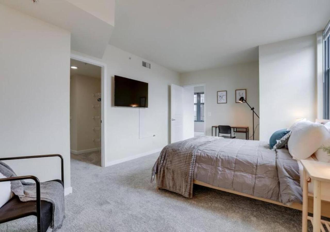 Splendid 2 Bedroom Condo At Pentagon City Арлингтон Экстерьер фото
