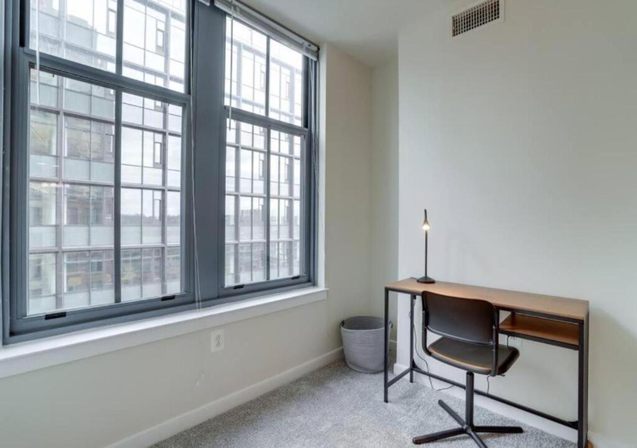Splendid 2 Bedroom Condo At Pentagon City Арлингтон Экстерьер фото