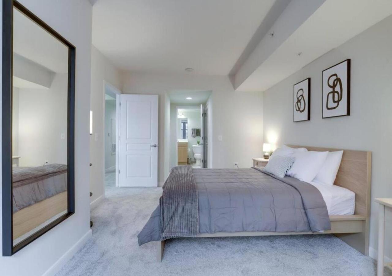 Splendid 2 Bedroom Condo At Pentagon City Арлингтон Экстерьер фото