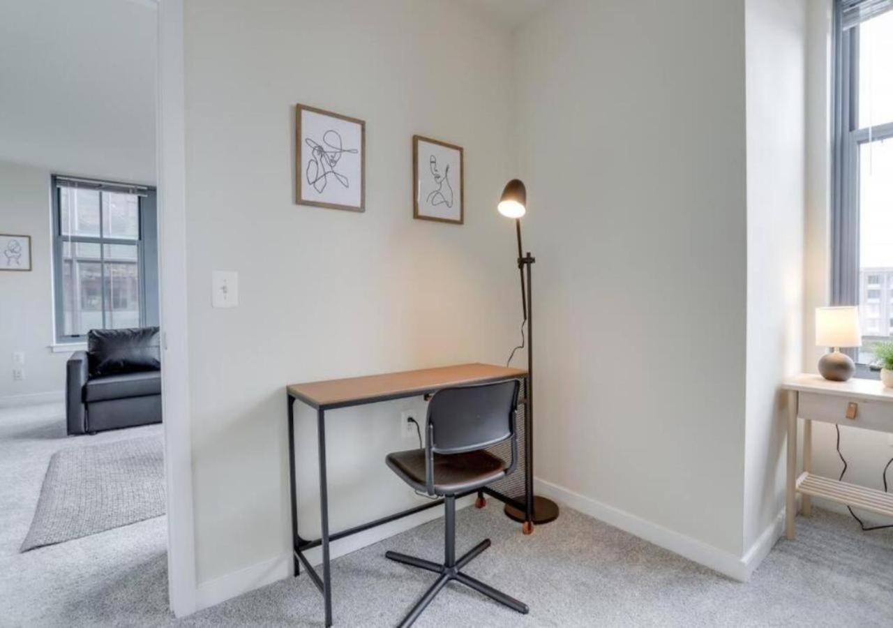 Splendid 2 Bedroom Condo At Pentagon City Арлингтон Экстерьер фото