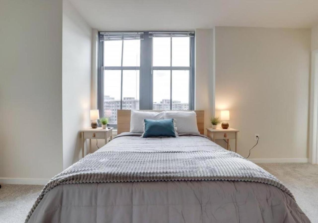 Splendid 2 Bedroom Condo At Pentagon City Арлингтон Экстерьер фото