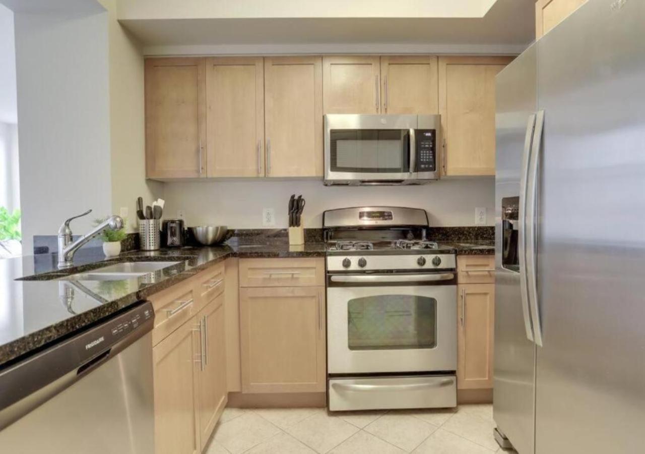 Splendid 2 Bedroom Condo At Pentagon City Арлингтон Экстерьер фото
